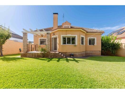 Villa zum Kauf 349.500 € 4 Zimmer 310 m² 500 m² Grundstück >Calle Albacora > Almensilla 41111