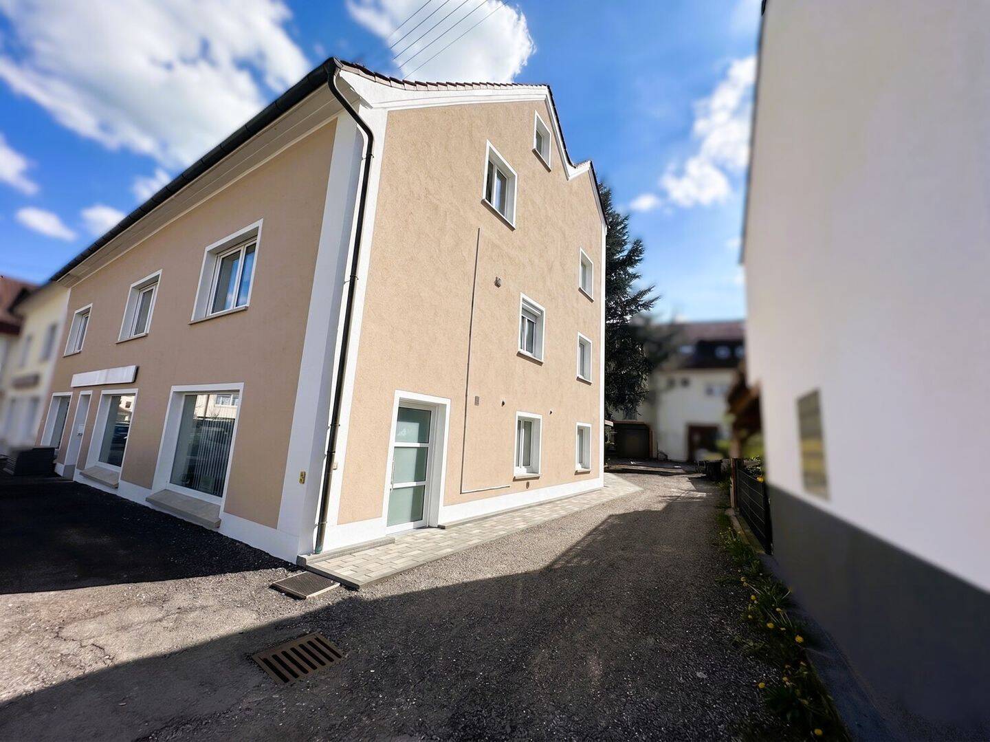 Haus zum Kauf - Ansicht 2