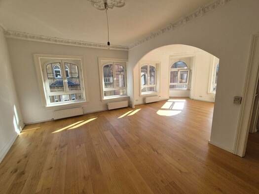Wohnung zur Miete 1.150 € 2 Zimmer 84,5 m² 3. Geschoss frei ab 01.11.2026 Langgasse 28 Wiesbaden Wiesbaden 65183