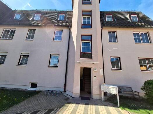 Wohnung zum Kauf 64.000 € 3 Zimmer 85 m² 2. Geschoss frei ab sofort Dr.-Julius-Schmidt-Straße 9 a Hohenleuben Hohenleuben 07958