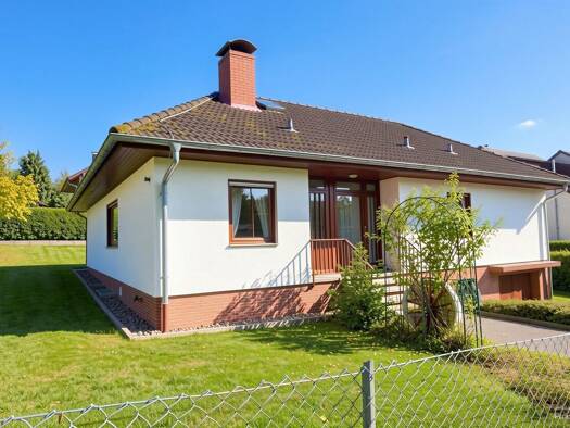 Bungalow zur Miete 1.850 € 4,5 Zimmer 138 m² 698 m² Grundstück frei ab 01.11.2026 Hüttengesäß Ronneburg 63549