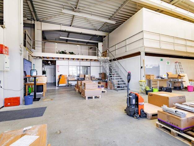 Lagerhalle zur Miete 4.900 € 704 m² Lagerfläche Endingen Endingen am Kaiserstuhl 79346