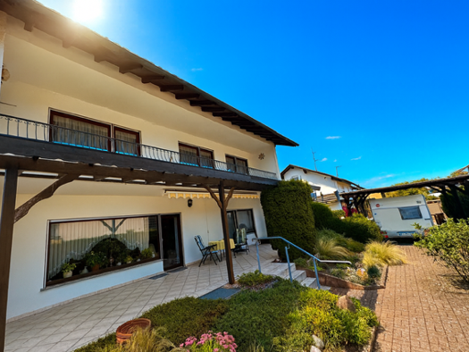 Mehrfamilienhaus zum Kauf 549.000 € 9,5 Zimmer 195 m² 653 m² Grundstück Huttenheim Philippsburg 76661