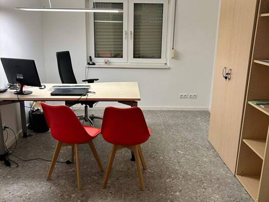 Bürofläche zur Miete provisionsfrei 300 € 1 Zimmer 15 m² Bürofläche Barbarossastraße 46 Kaßberg Chemnitz 09112