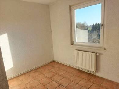 Wohnung zur Miete 300 € 2 Zimmer 49,8 m² 3. Geschoss frei ab sofort Ortrander Straße 9c Ruhland Ruhland 01945