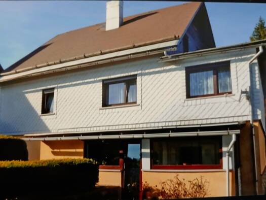 Einfamilienhaus zum Kauf provisionsfrei 250.000 € 6 Zimmer 175 m² 614 m² Grundstück Zum Hochwald 38 Scheibe-Alsbach Neuhaus am Rennweg 98724