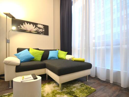 Wohnung zur Miete 795 € 1 Zimmer 21 m² EG Weißenburger Straße 28 Innenstadt Aschaffenburg 63741