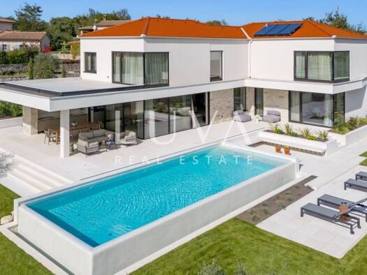 Haus zum Kauf 6 Zimmer 310 m² 390 m² Grundstück Sveti Lovrec 52448