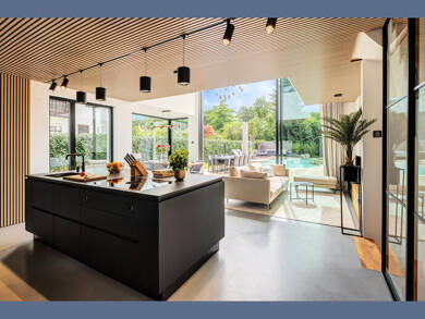 Haus zur Miete Wohnen auf Zeit 7.200 € 4,5 Zimmer 145 m² frei ab 01.09.2025 München 80939