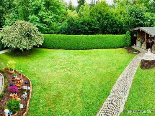 Einfamilienhaus zum Kauf 695.000 € 5 Zimmer 150 m² 736 m² Grundstück Traunreut 83301