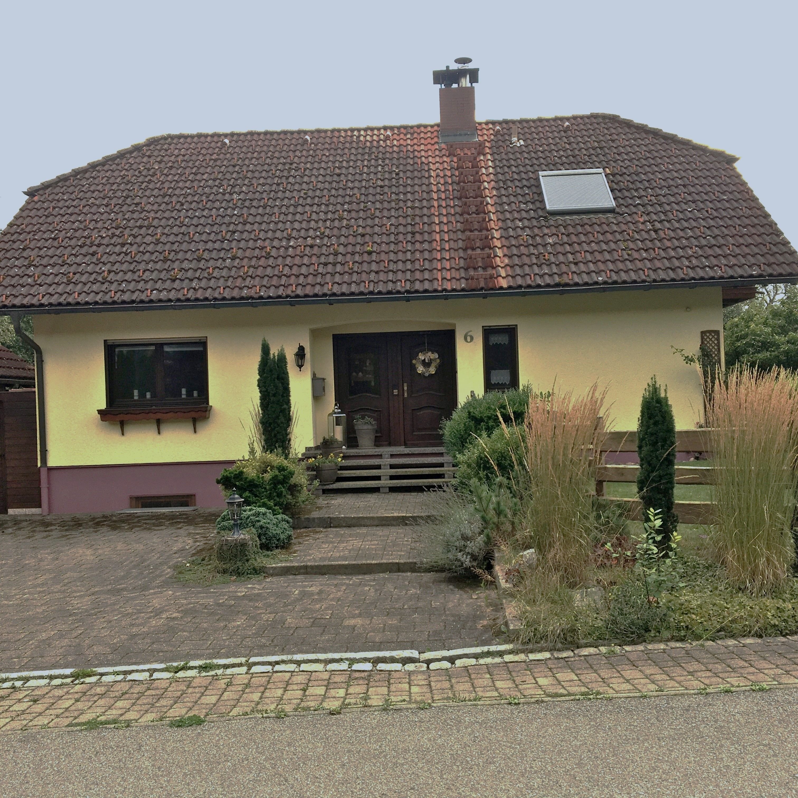 Einfamilienhaus zum Kauf 448.000 € 6 Zimmer 145 m²<br/>Wohnfläche 707 m²<br/>Grundstück Hubertshofen Donaueschingen 78166