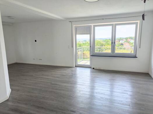 Wohnung zur Miete 852 € 2,5 Zimmer 71 m² Geschoss 1/2 frei ab 15.08.2026 Höchstadt Höchstadt a.d.Aisch 91315