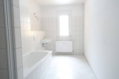 Wohnung zur Miete 600 € 4 Zimmer 106,2 m² 5. Geschoss Wilhelm-Firl-Straße 10 Markersdorf 622 Chemnitz 09122