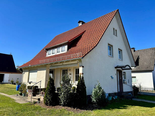 Einfamilienhaus zum Kauf 342.000 € 5 Zimmer 122,1 m² 866 m² Grundstück frei ab 01.08.2025 Schötmar Bad Salzuflen-Schötmar 32108