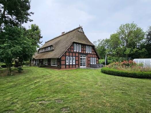 Villa zum Kauf 599.000 € 9 Zimmer 375 m² 6.675 m² Grundstück Wedehorn Bassum 27211
