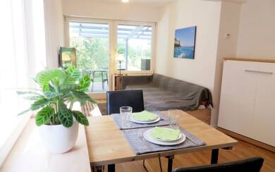 WG-Zimmer zur Miete Wohnen auf Zeit 975 € 22 m² frei ab 30.05.2025 Landhausstr. 0 Aichelberg Aichwald 73773