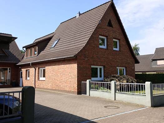 Einfamilienhaus zum Kauf provisionsfrei 348.000 € 6 Zimmer 143 m² 700 m² Grundstück frei ab sofort Baden Achim 28832
