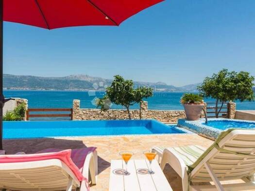 Haus zum Kauf 1.200.000 € 7 Zimmer 260 m² Grad - Meje