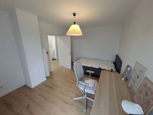 Wohnung zur Miete 500 € 1 Zimmer 15 m² Geschoss EG/2 frei ab sofort Erlanger Straße 7 Spardorf 91080