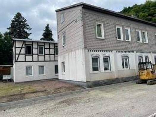 Wohnung zur Miete 380 € 3 Zimmer 67,3 m² frei ab 01.02.2026 Ilmenau 98693