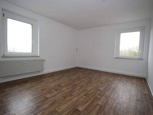 Wohnung zur Miete 369 € 3 Zimmer 65,9 m² 1. Geschoss frei ab sofort Hauptstraße 6 Syrau Rosenbach/Vogtland 08548