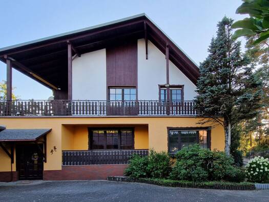 Mehrfamilienhaus zum Kauf 225.000 € 9 Zimmer 271,2 m² 1.135 m² Grundstück Dobien Wittenberg 06889