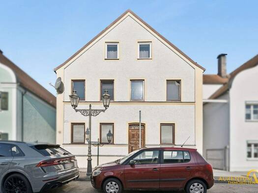 Mehrfamilienhaus zum Kauf 11 Zimmer 270 m² 680 m² Grundstück Geiselhöring 94333