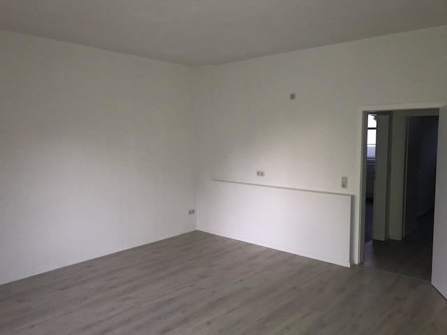 Wohnung zur Miete 175 € 1 Zimmer 48,9 m²<br/>Wohnfläche ab sofort<br/>Verfügbarkeit Kochstraße 13 Altendorf 926 Chemnitz 09112