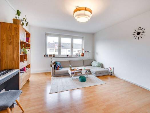 Wohnung zum Kauf 560.000 € 4 Zimmer 77,6 m² 4. Geschoss Milbertshofen-Am Hart München 80809