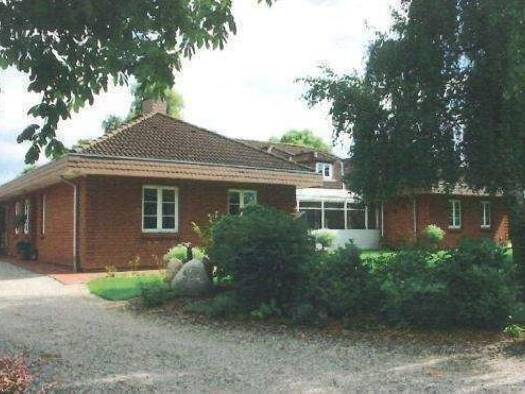 Mehrfamilienhaus zum Kauf provisionsfrei 500.000 € 11 Zimmer 280 m² 1.575 m² Grundstück Mooswatter Straße 1 Rüde Mittelangeln 24986