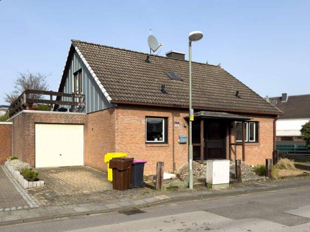 Haus zum Kauf 429.000 € 4 Zimmer 134 m² 312 m² Grundstück Rosellen Neuss 41470