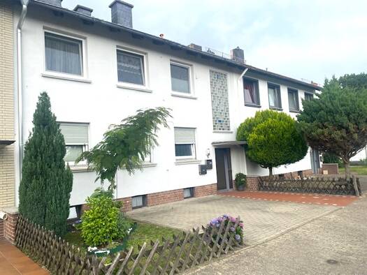 Reihenmittelhaus zum Kauf 228.000 € 7 Zimmer 153,7 m² 325 m² Grundstück Diepholz 49356