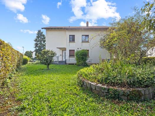 Mehrfamilienhaus zum Kauf 395.000 € 8 Zimmer 141 m² 738 m² Grundstück Wutöschingen 79793