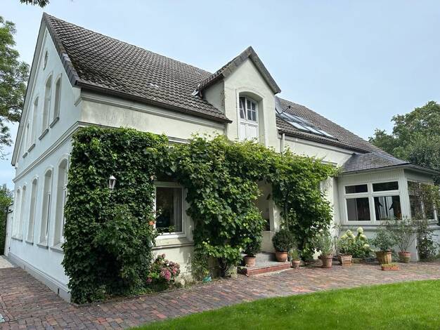 Einfamilienhaus zum Kauf 279.000 € 6 Zimmer 257 m² 1.350 m² Grundstück Hauptstraße 78 Stollhamm Butjadingen 26969