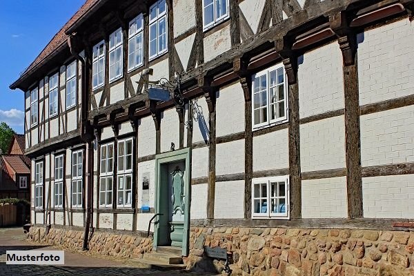 Einfamilienhaus zum Kauf 70.000 € 1 Zimmer 112 m²<br/>Wohnfläche 570 m²<br/>Grundstück Groitzsch Groitzsch 04539