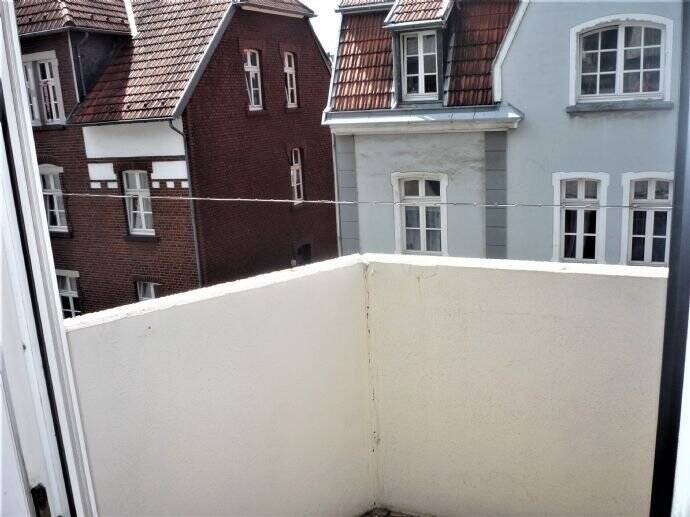 2 Zimmer Wohnung mit Balkon und Aufzug.. Zentrumsnah! – Leverkusen – Vorschaubild 3