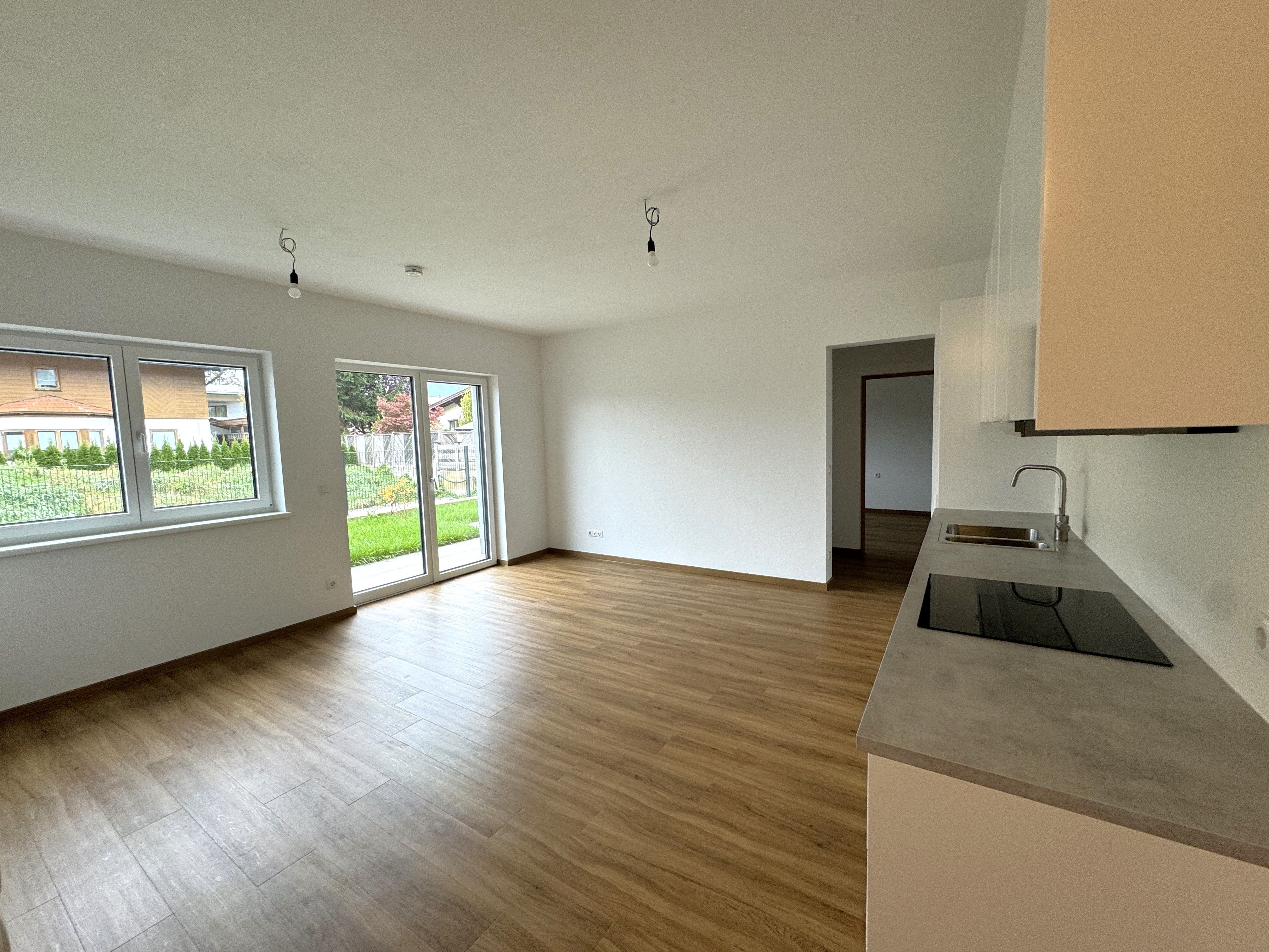 Terrassenwohnung zur Miete 1.620 € 3 Zimmer 75 m²<br/>Wohnfläche EG<br/>Geschoss ab sofort<br/>Verfügbarkeit Ebbs 6341