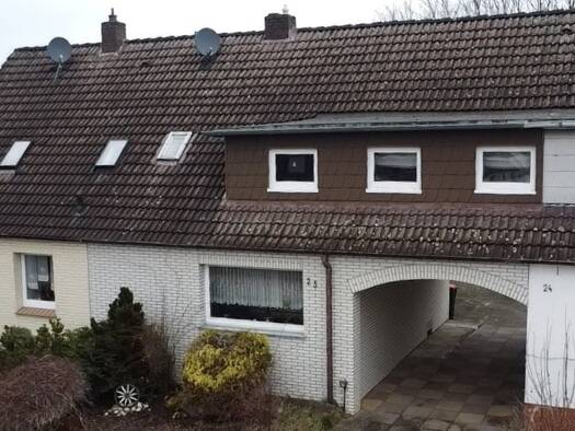 Reihenmittelhaus zum Kauf 99.000 € 4 Zimmer 81 m² 326 m² Grundstück frei ab sofort Nordstadt Hameln 31787