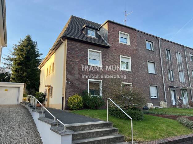 Mehrfamilienhaus zum Kauf 279.000 € 8 Zimmer 204 m² 441 m² Grundstück Rheydt-West Mönchengladbach-Schmölderpark 41239