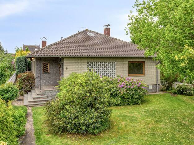 Einfamilienhaus zum Kauf 498.750 € 8 Zimmer 160 m² 1.347 m² Grundstück Weidesheim Euskirchen 53881