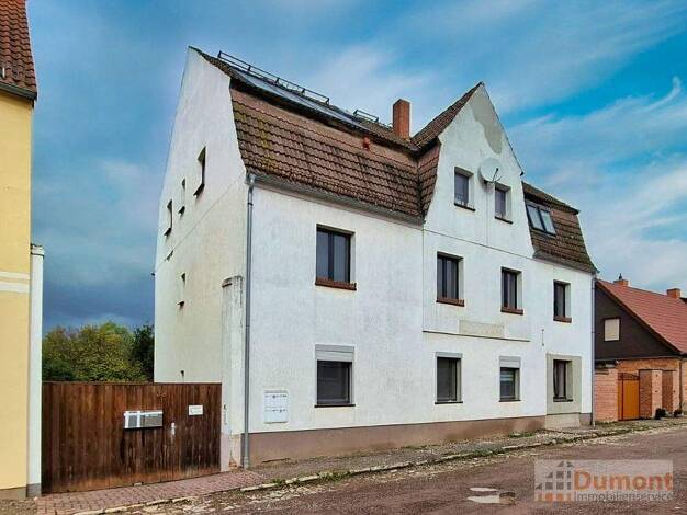 Mehrfamilienhaus zum Kauf provisionsfrei 139.000 € 373 m² 726 m² Grundstück Merseburg 06217