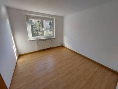 Wohnung zur Miete 389 € 4 Zimmer 76,5 m² 5. Geschoss Am Himmelreich 72 Suhl Suhl 98527