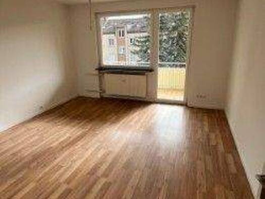 Wohnung zur Miete 370 € 4 Zimmer 11,2 m² Geschoss 3/4 frei ab sofort Königsberger Straße 16 Sanderau Würzburg 97072