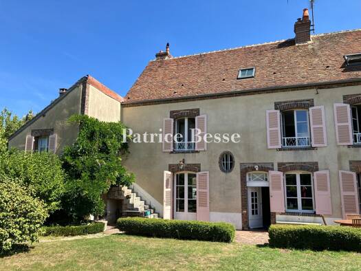 Einfamilienhaus zum Kauf 395.000 € 9 Zimmer 250 m² 2.111 m² Grundstück Saint-Sauveur-en-Puisaye 89520
