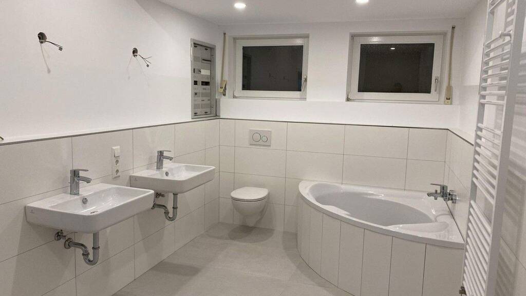 Wohnung zur Miete 2.190 € 7 Zimmer 312 m² EG Lehenstr. 25 Donaueschingen 78166