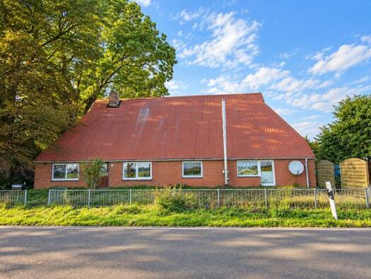 Einfamilienhaus zum Kauf 149.000 € 5 Zimmer 161 m² 8.111 m² Grundstück Sankt Michaelisdonn 25693