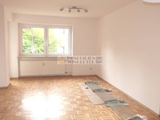 Wohnung zum Kauf 189.500 € 2 Zimmer 58,4 m² Neutraubling 93073