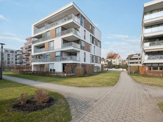 Wohnung zur Miete 2.000 € 3 Zimmer 100 m² frei ab sofort Wedel 22880