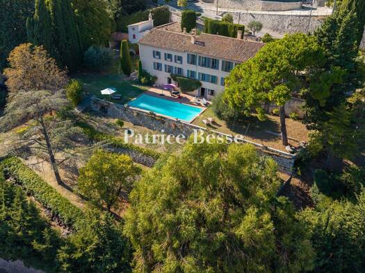 Haus zum Kauf 1.980.000 € 15 Zimmer 600 m² 4.265 m² Grundstück Secteur Sauvegarde Grasse 06130