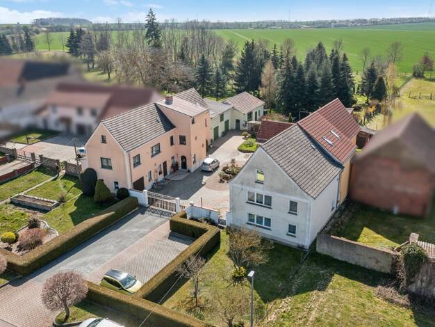 Haus zum Kauf 445.000 € 18 Zimmer 501 m² 4.054 m² Grundstück Kleinhelmsdorf Osterfeld 06721
